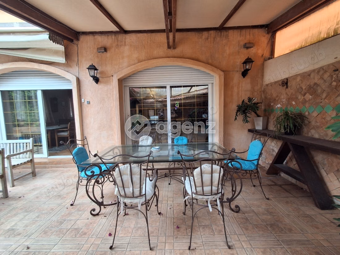 Villa for sale 362 m², 7 bedrooms Route d'Azzemmour Dar Bouazza