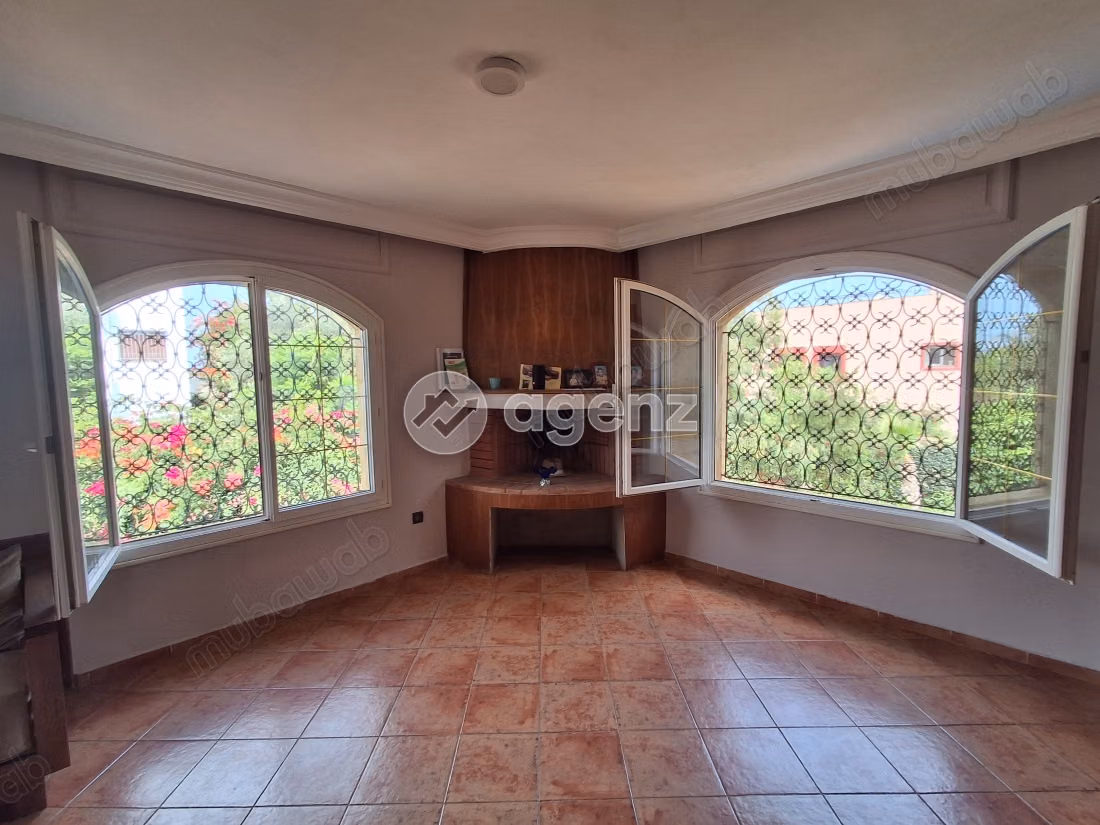 Villa for sale 362 m², 7 bedrooms Route d'Azzemmour Dar Bouazza