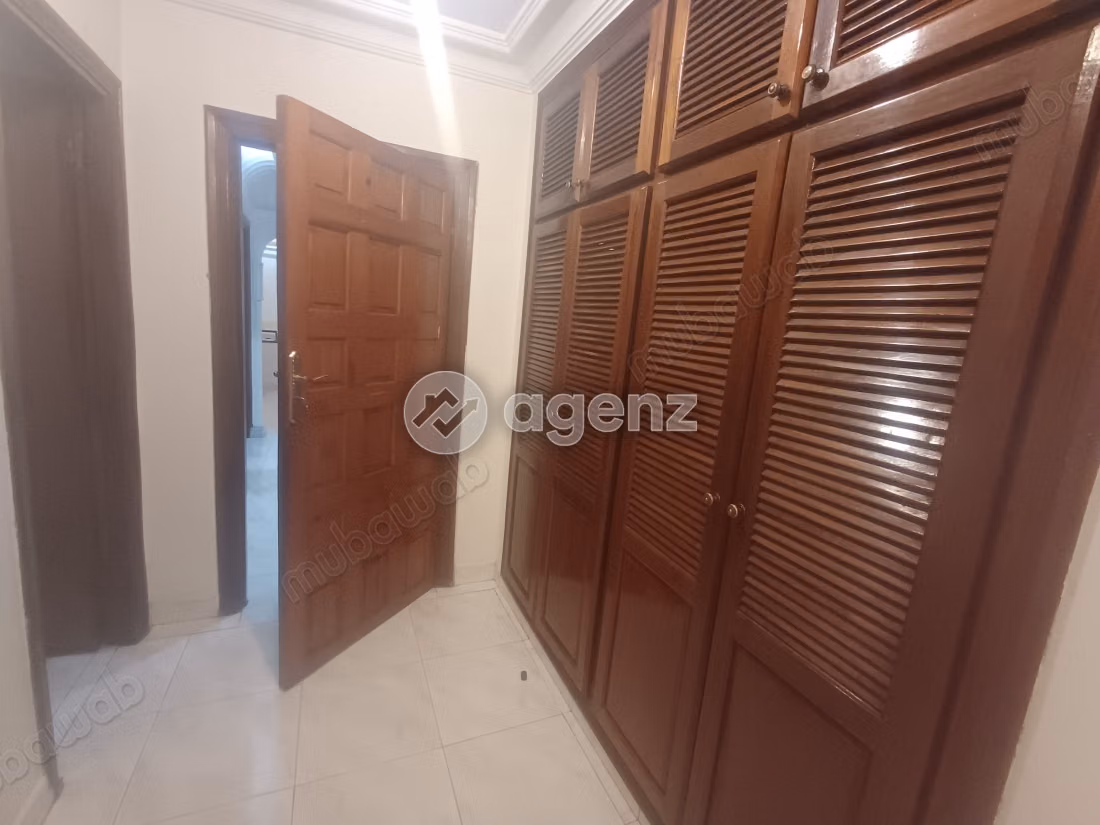 Apartment for sale 194 m², 4 bedrooms Les Hôpitaux Casablanca