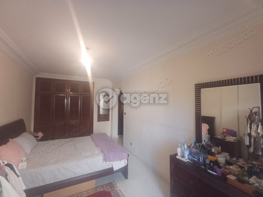 Apartment for sale 194 m², 4 bedrooms Les Hôpitaux Casablanca