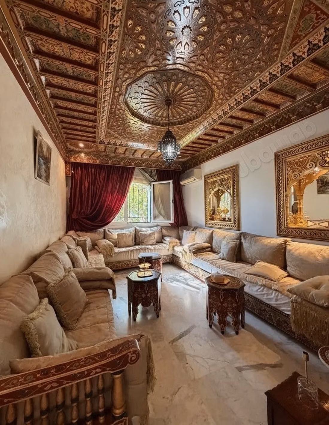 A louer une villa meublée avec piscine à la Marsa