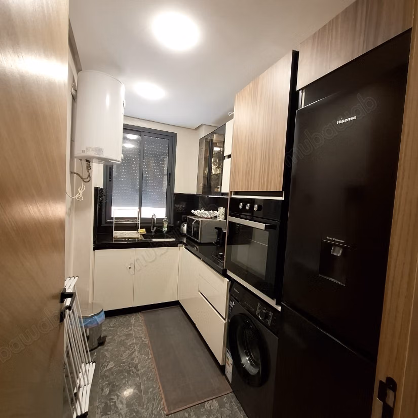 Chic moderne studio neuf meublé à louer