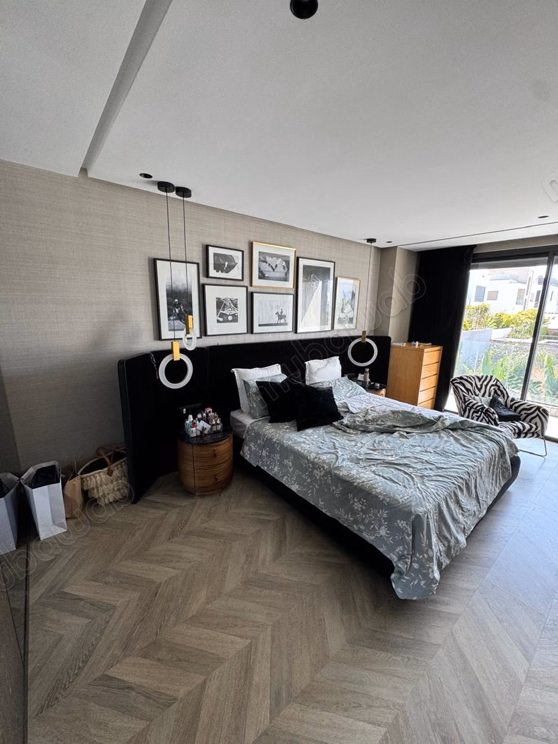 Splendid villa for sale. 3 rooms