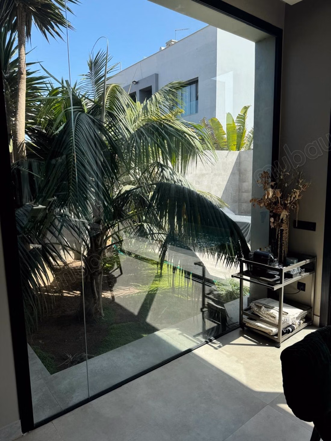 Splendid villa for sale. 3 rooms