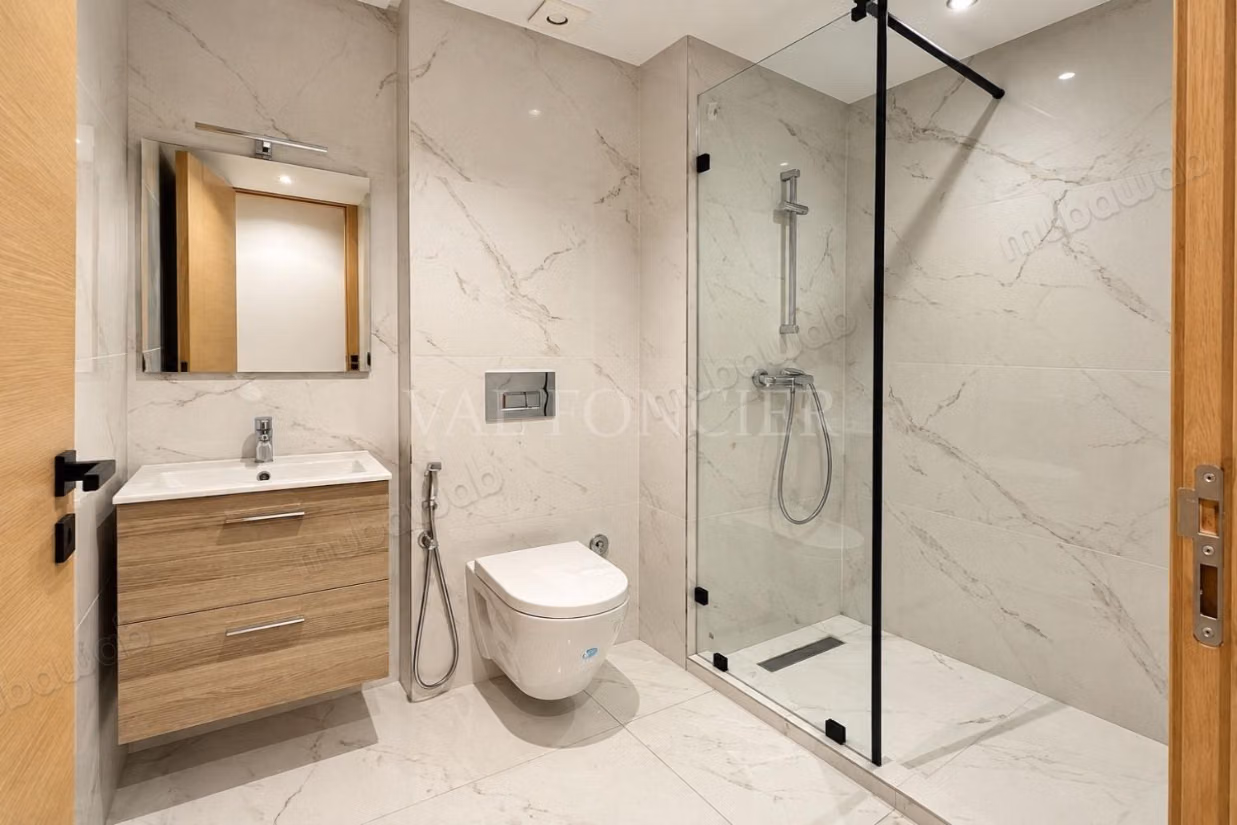 Location Studio neuf meublé avec terrasse proche Lycée Lyautey 
Bourgogne, Casablanca