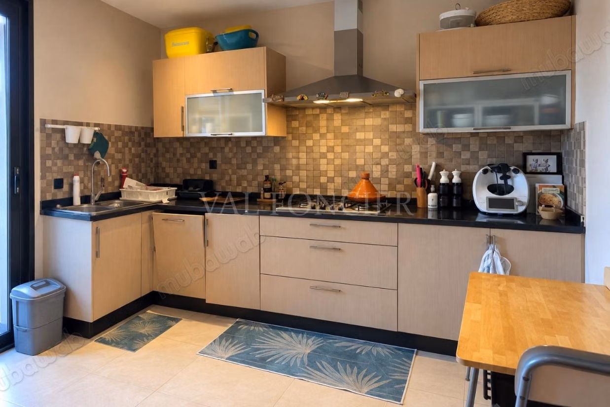 Sale Apartment 230m2 3 bedrooms with rooftop and pool Green City, Bouskoura