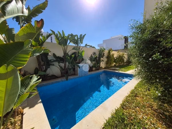 Semi-Detached Villa for Rent