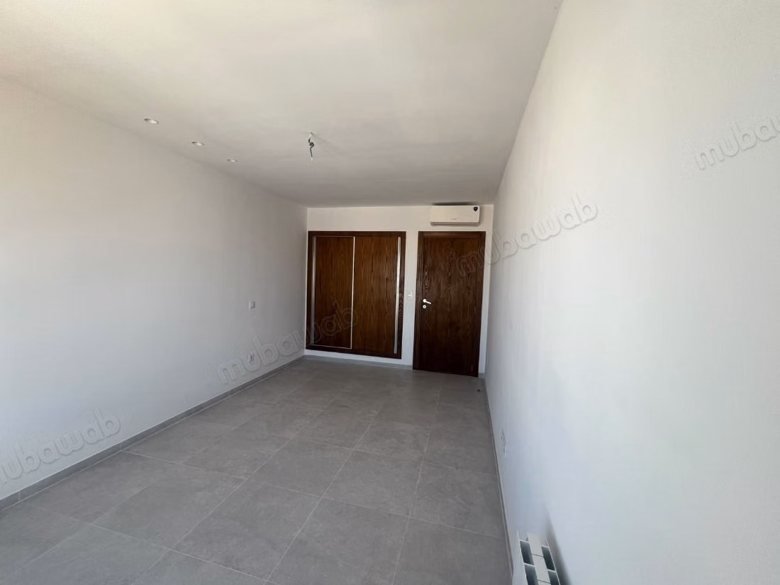 S1 للإيجار