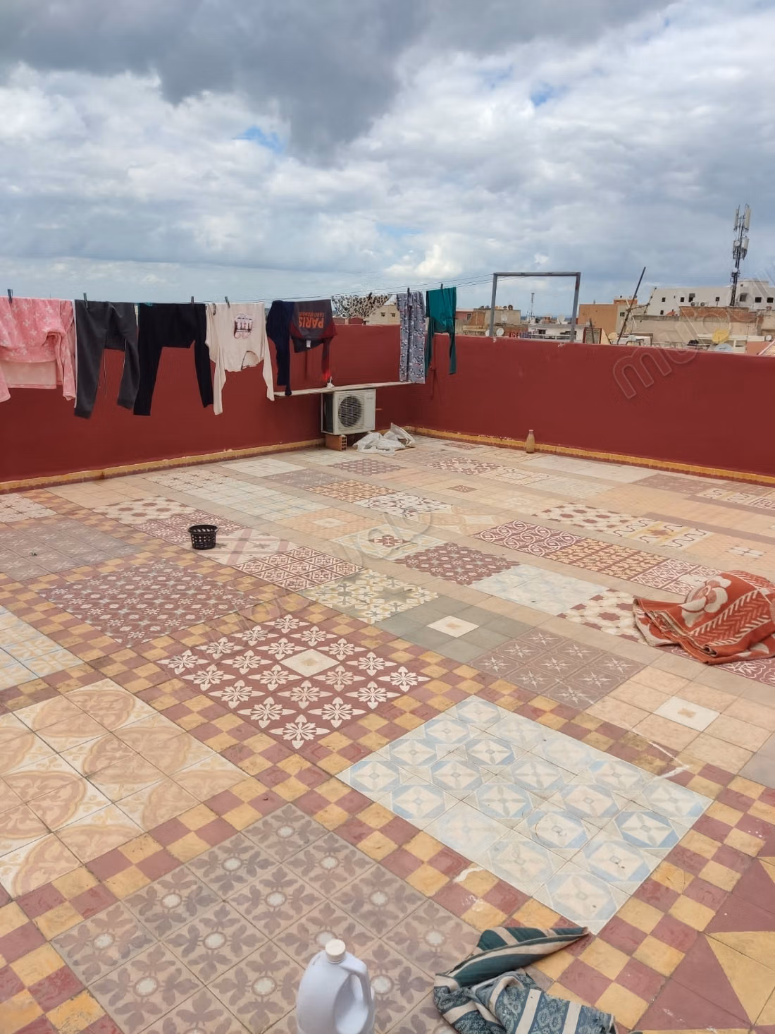 Bel appartement à vendre à Sidi Kacem. Superficie totale 105 m²