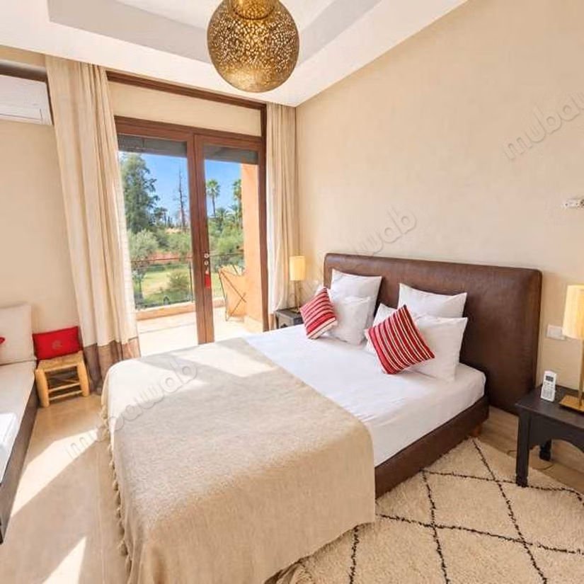 Villa for Sale of 2742.0 m² in Marrakech, Route De Fes