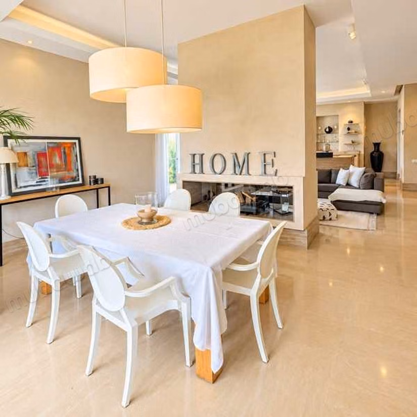 Villa for Sale of 2742.0 m² in Marrakech, Route De Fes