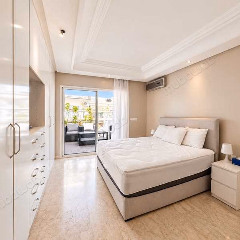 Appartement à Louer de 190.0 m² à Casablanca, Racine