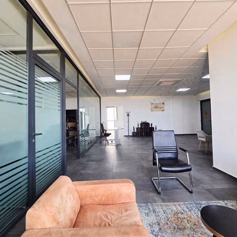 Bureau à Louer de 187.0 m² à Casablanca, Sidi Maarouf