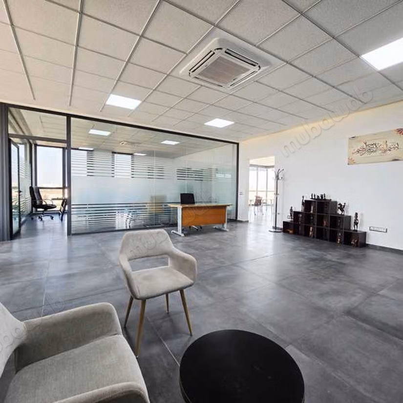 Bureau à Louer de 187.0 m² à Casablanca, Sidi Maarouf