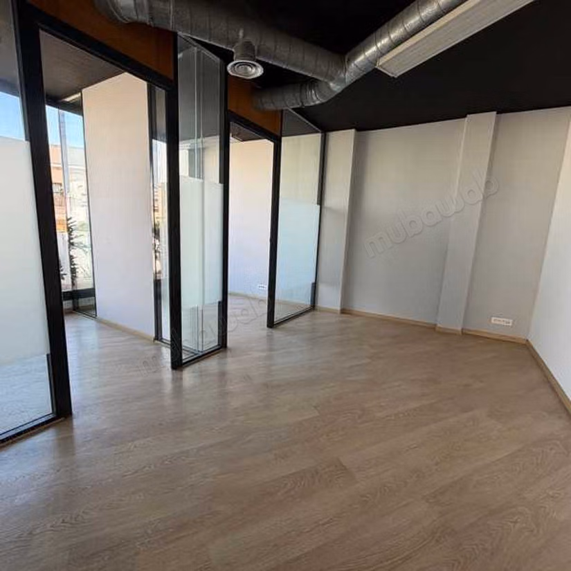 Bureau à Louer de 110.0 m² à Casablanca, Gauthier
