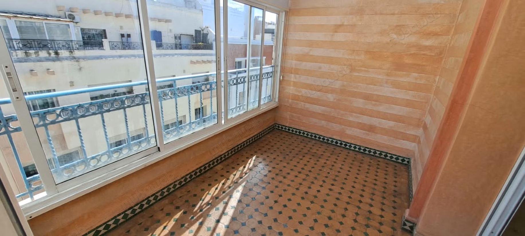 Rare product top floor terrace