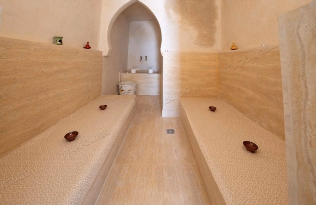 Somptueux riad à vendre à Michouar. 7 belles chambres. Piscine et cheminée