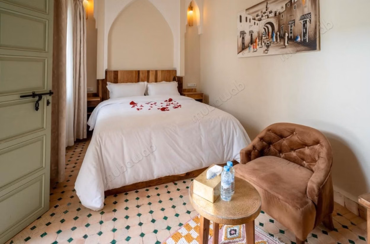 Somptueux riad à vendre à Michouar. 7 belles chambres. Piscine et cheminée