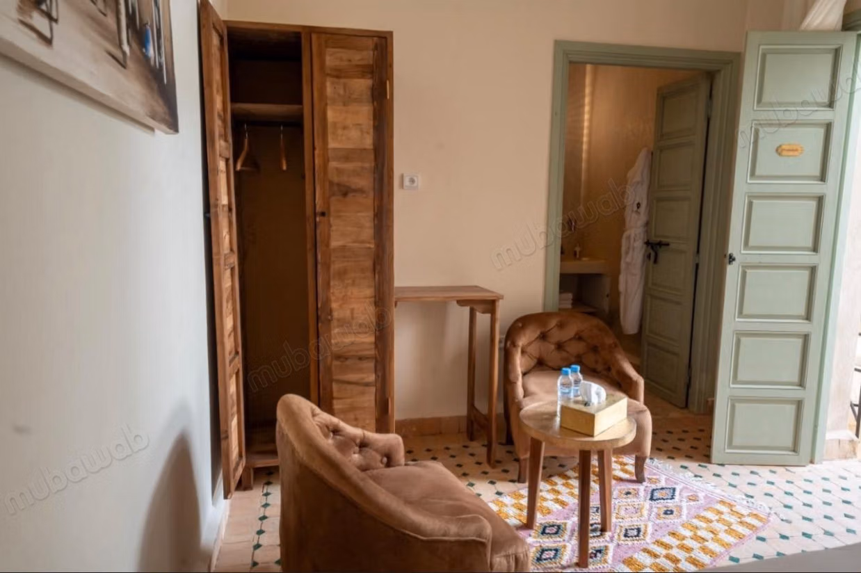 Somptueux riad à vendre à Michouar. 7 belles chambres. Piscine et cheminée