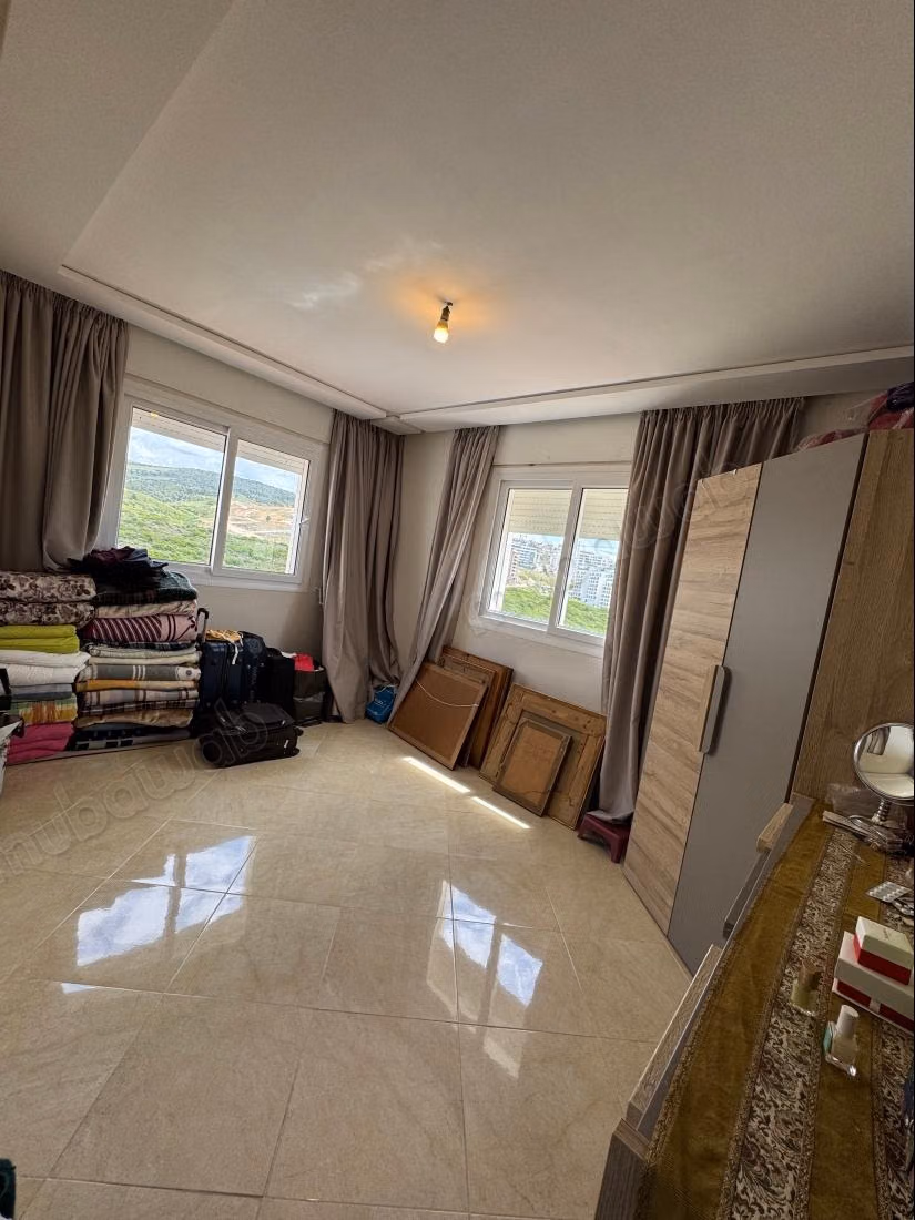 Venta de apartamento en Malabata. 3 hermosas habitaciones