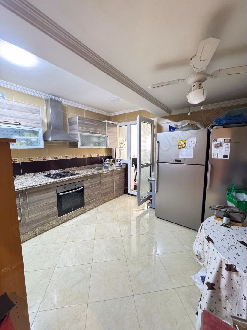 Venta de apartamento en Malabata. 3 hermosas habitaciones