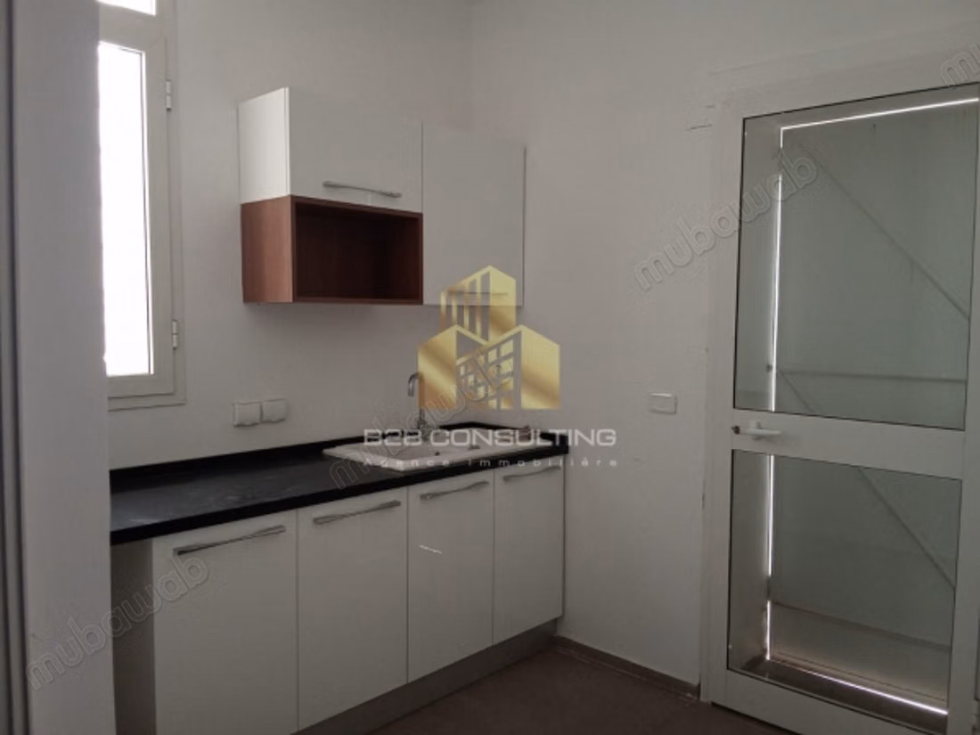 À vendre un bureau au Belvédère