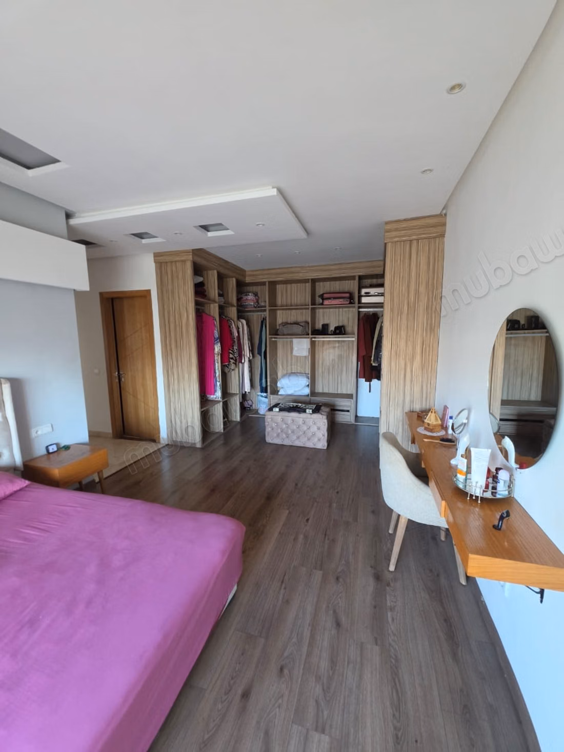 Almost new apartment on Moulay Ismail Boulevard
