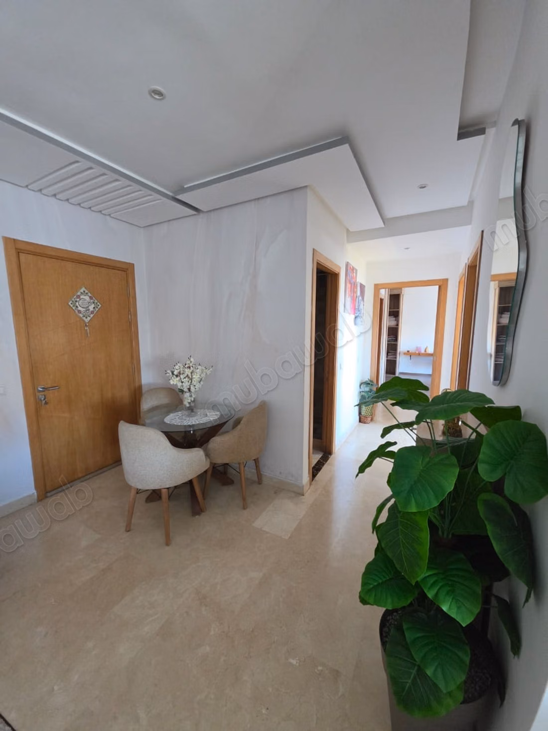 Almost new apartment on Moulay Ismail Boulevard