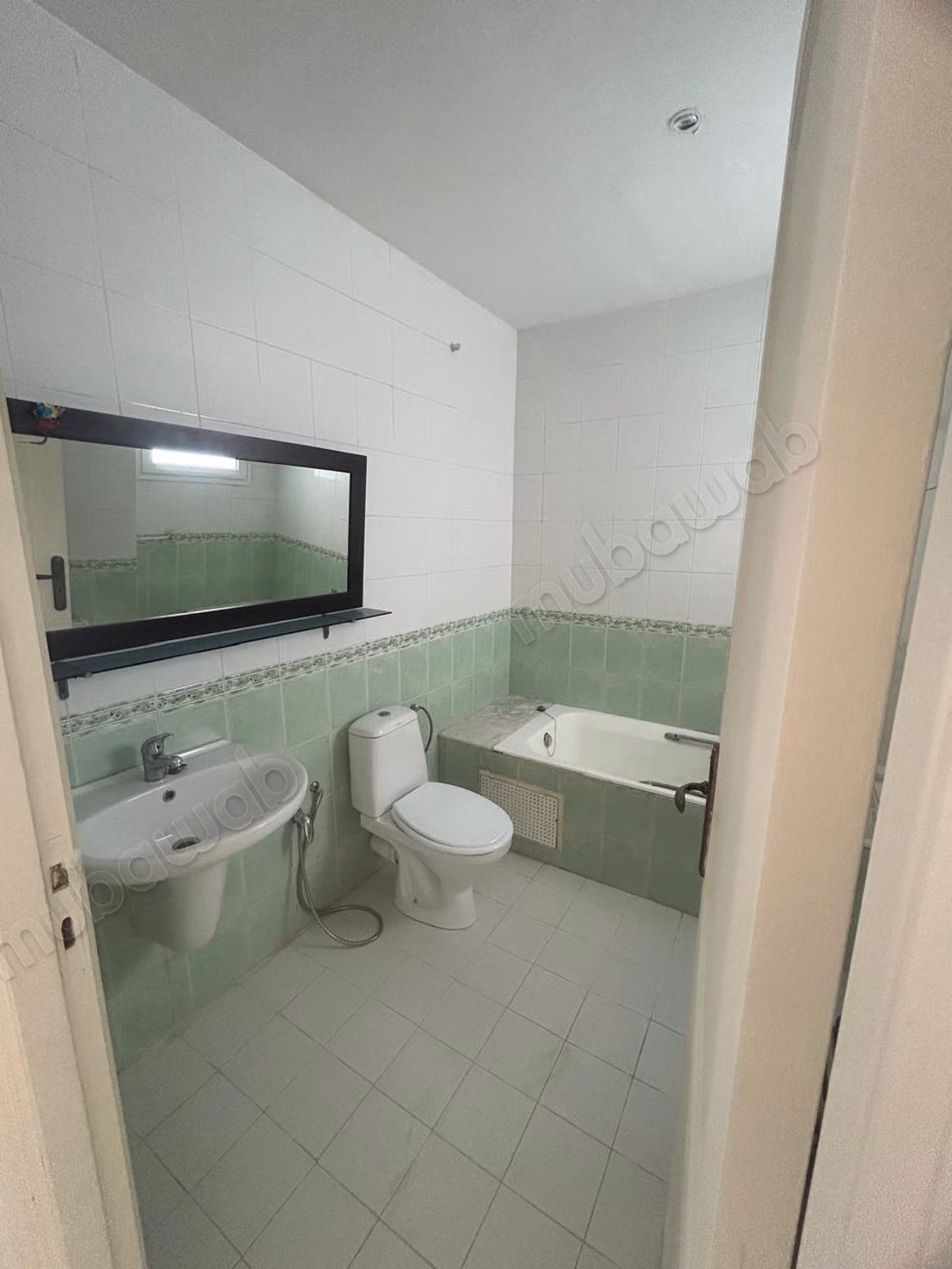 Villa di lusso in affitto a La Marsa City. 3 belle camere. Porta blindata e parabola
