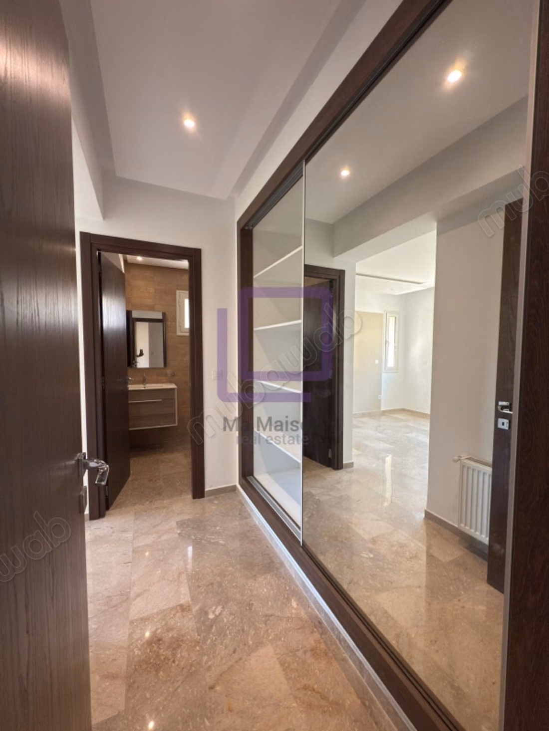 Un s3 de 140m² à Soukra