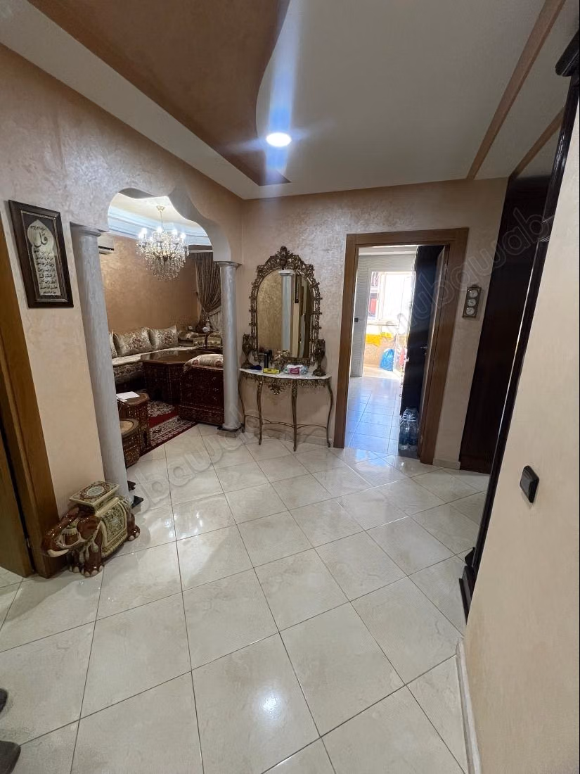 Appartement en vente à Berrechid. 1 Pièce. Concierge