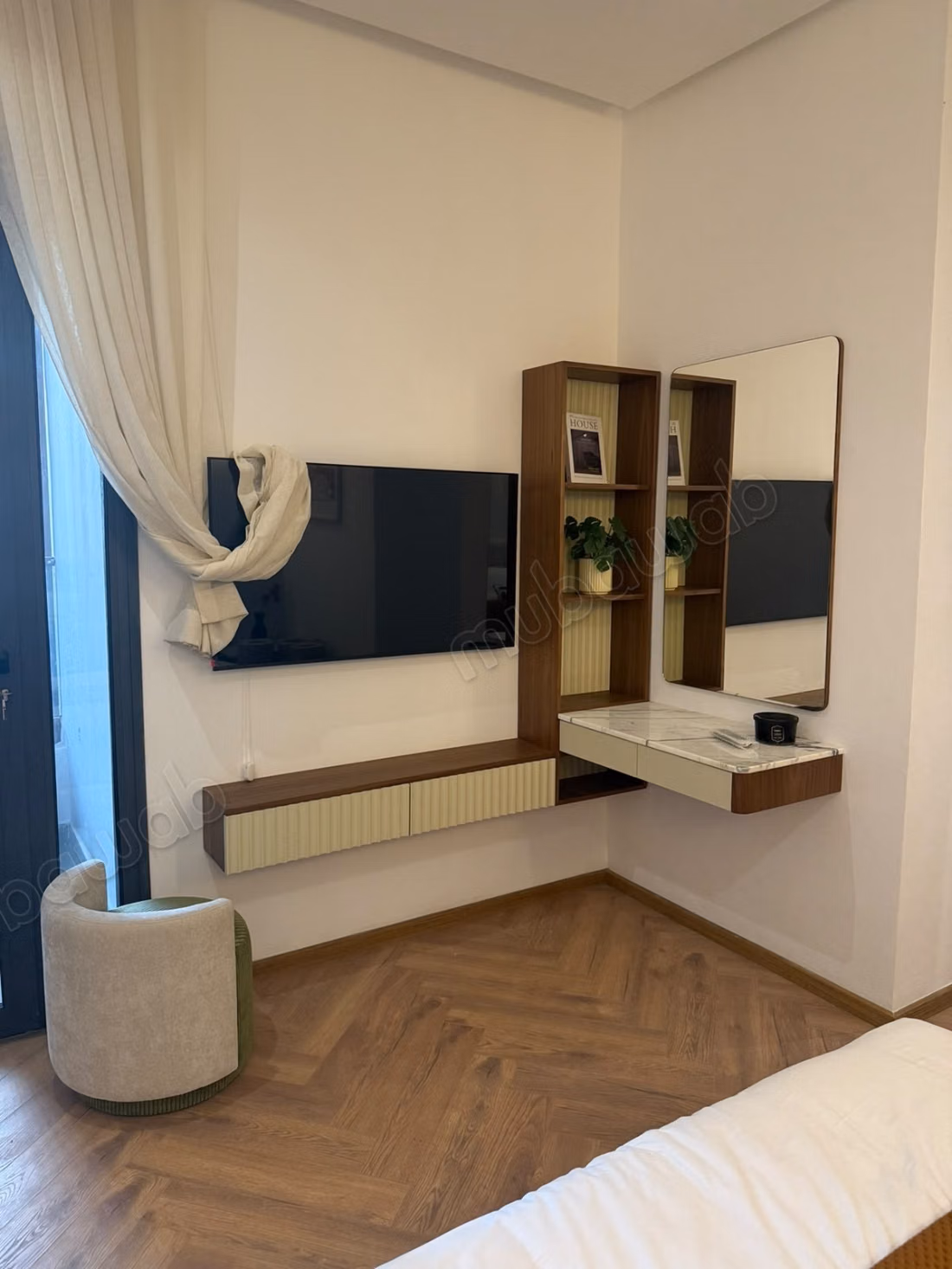 Location d'appartement meublé Harhoura 
Val d'or