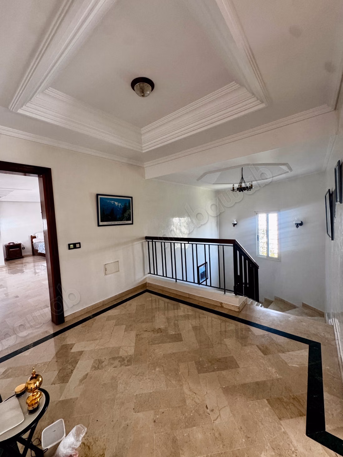 Villa isolée à vendre – Laimoun, Emplacement privilégié face à un jardin