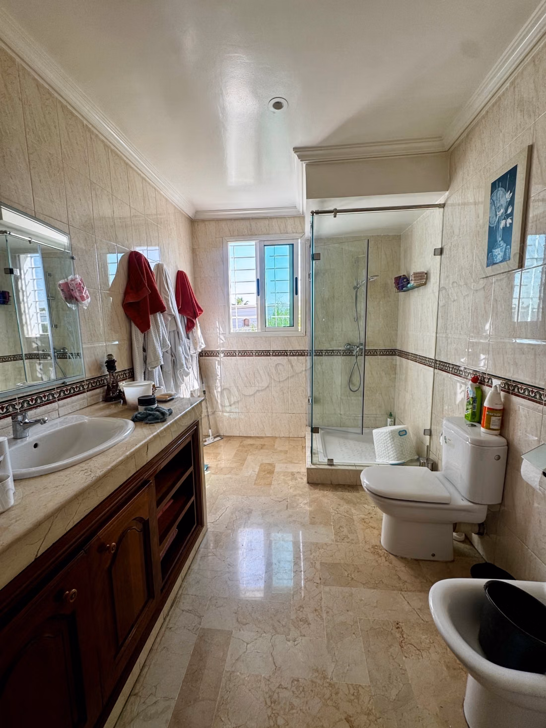 Villa isolée à vendre – Laimoun, Emplacement privilégié face à un jardin