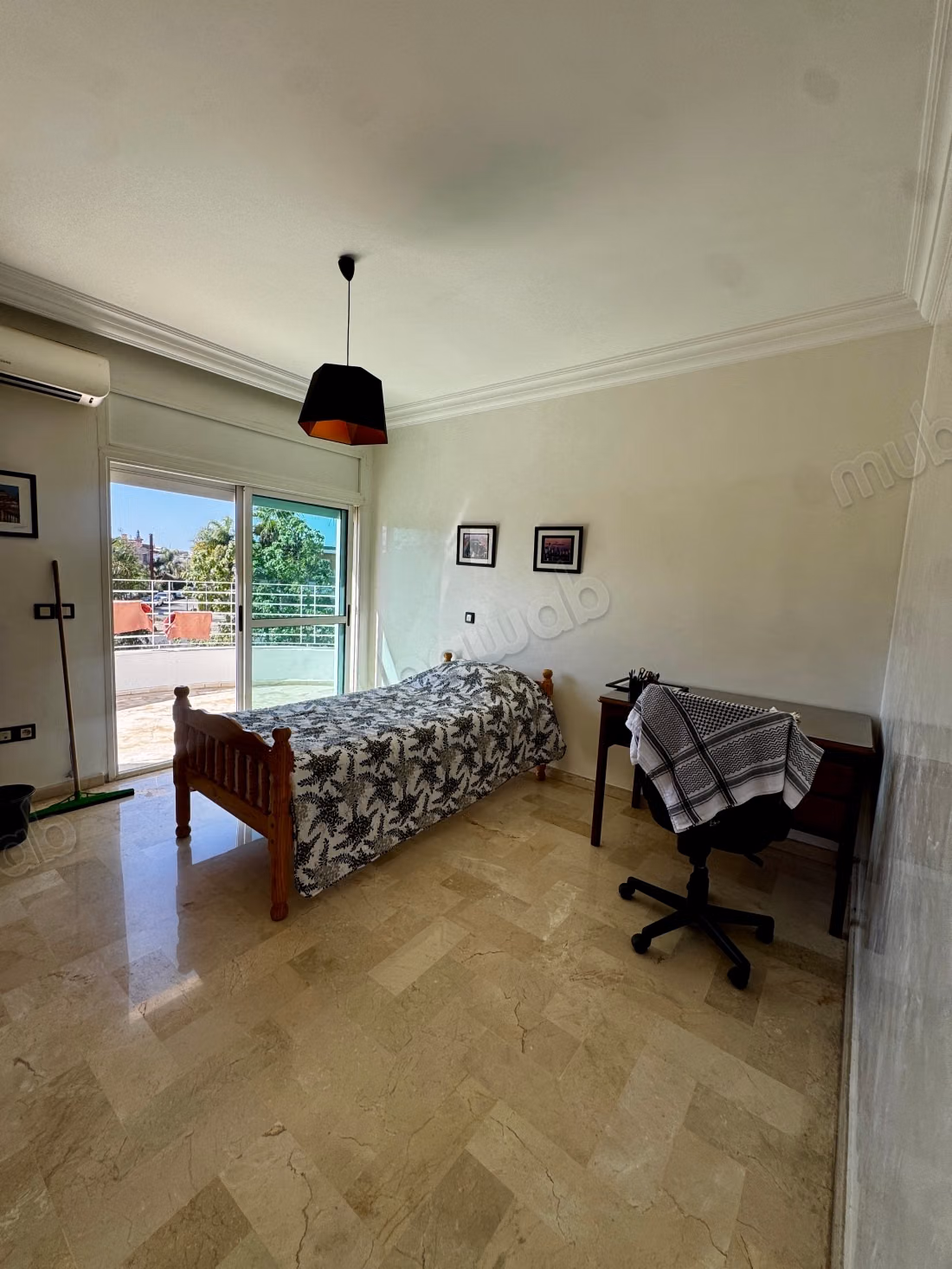 Villa isolée à vendre – Laimoun, Emplacement privilégié face à un jardin