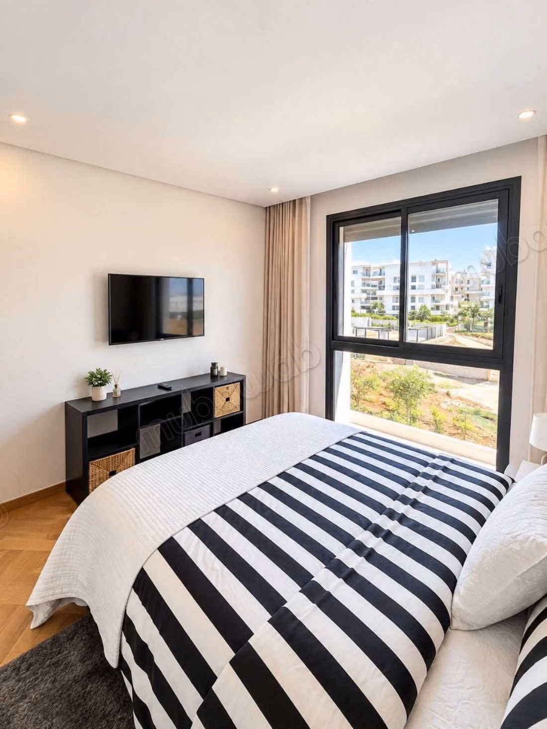 Huur van een appartement in Casablanca Finance City. Oppervlakte van 90m². Goed ingericht