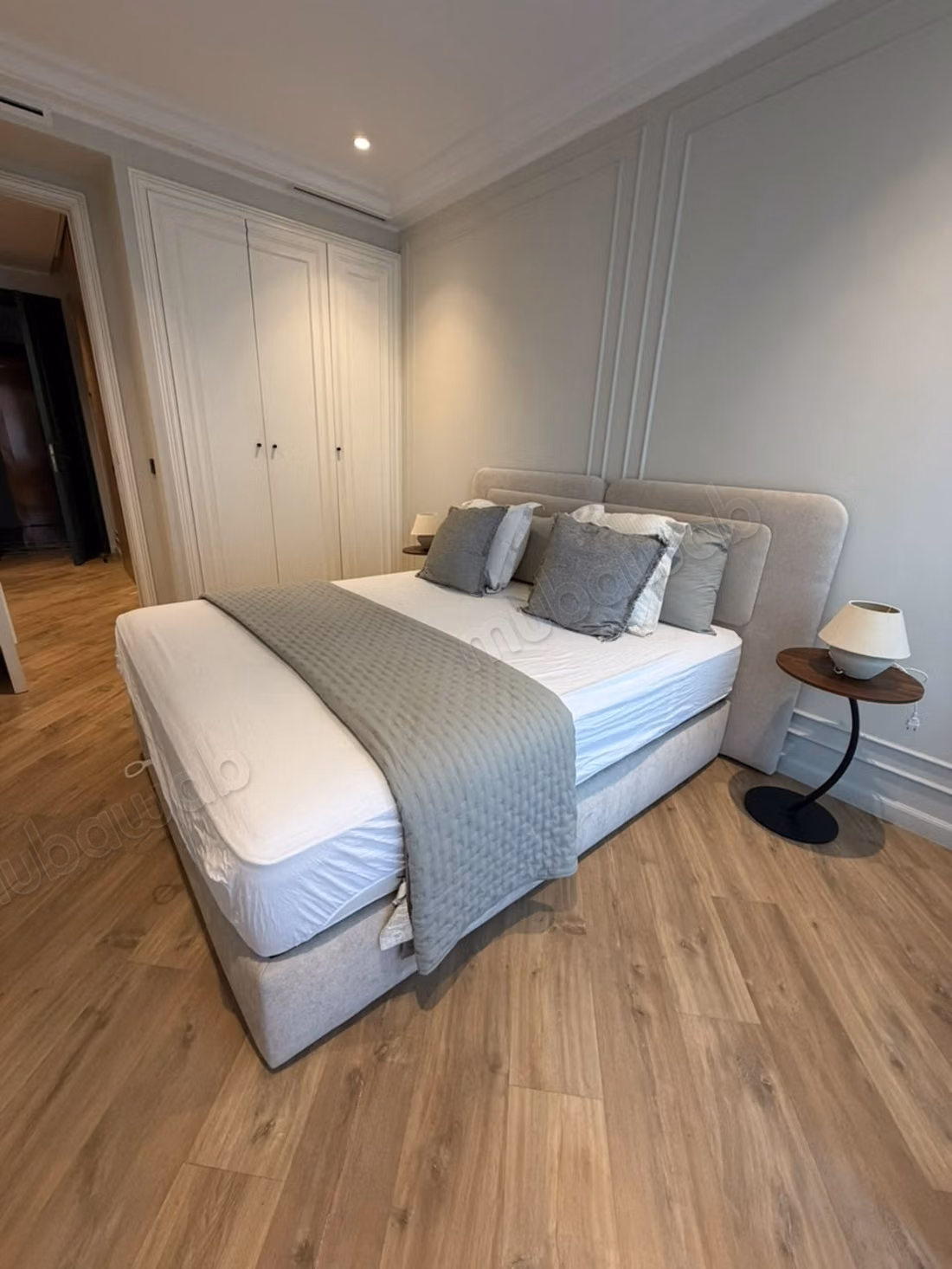 Très bel Studio meuble en location à Racine