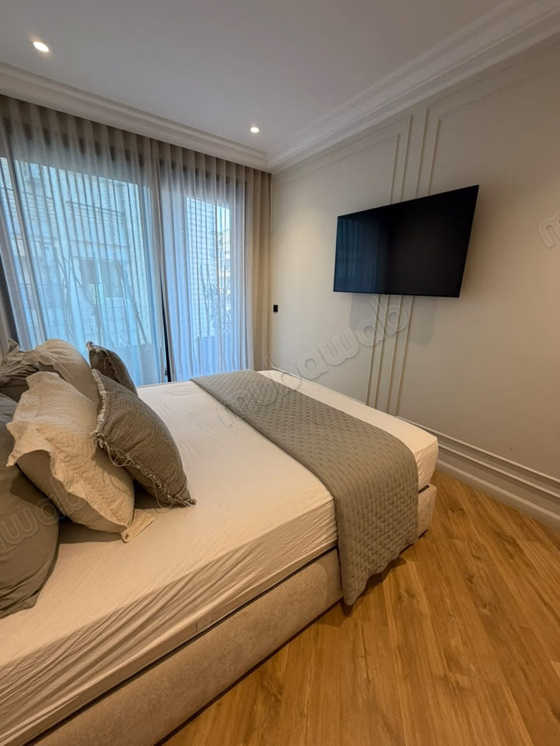 Très bel Studio meuble en location à Racine
