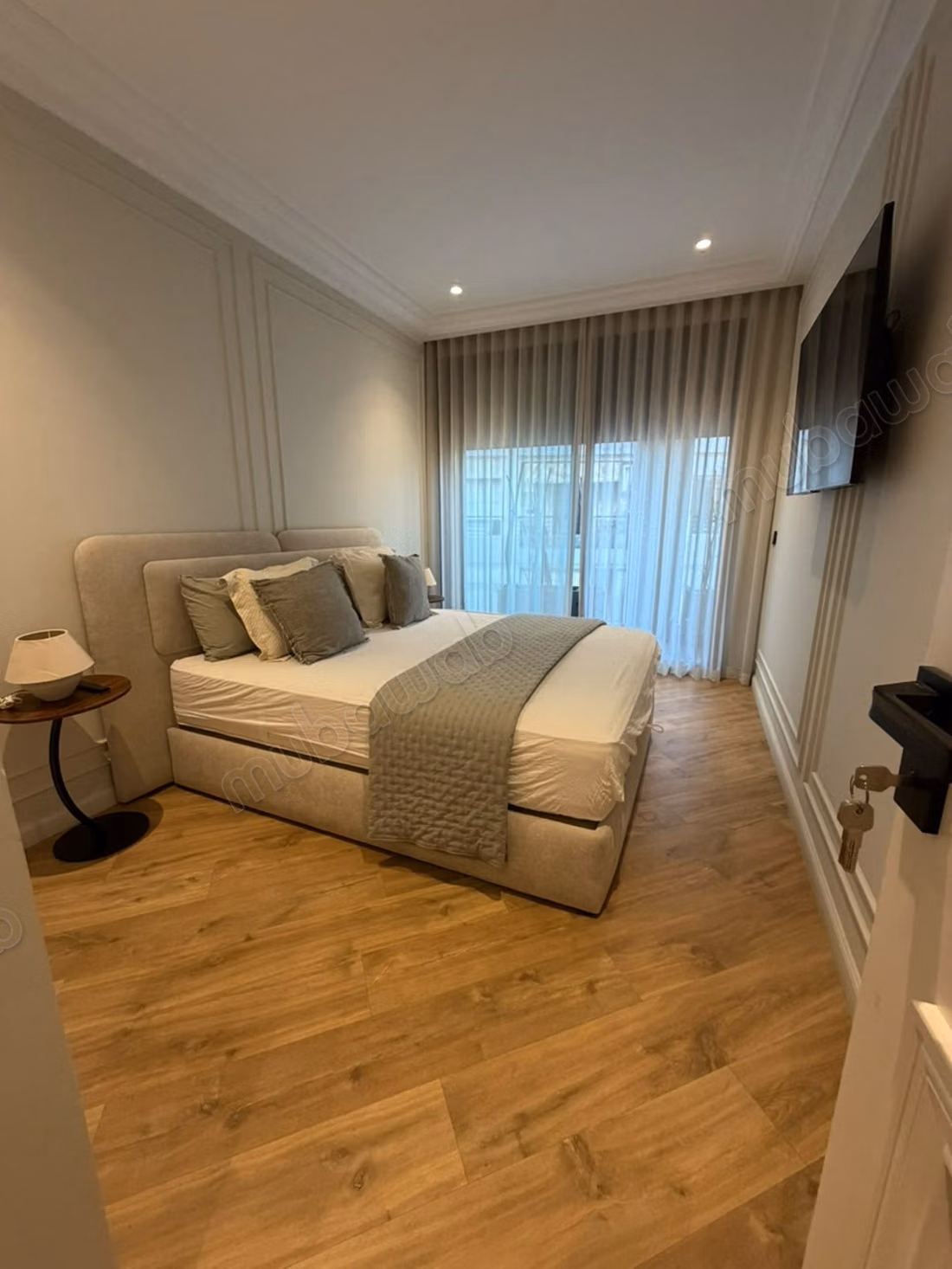 Très bel Studio meuble en location à Racine