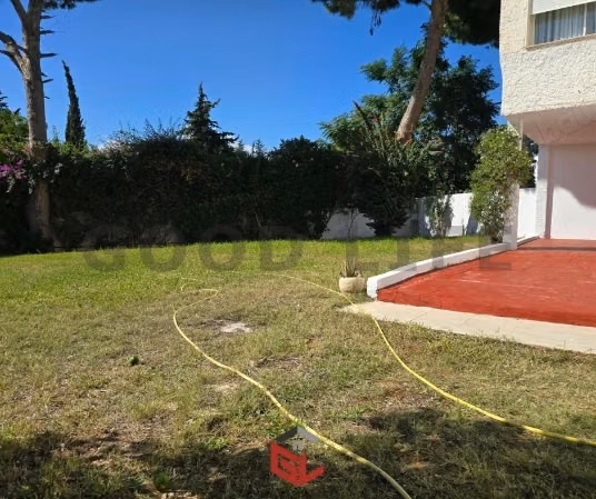 RDC de Villa en S3 avec Jardin à Gammarth