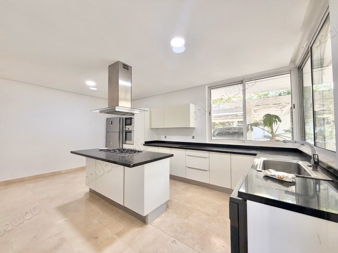 Magnifique villa front golf en location