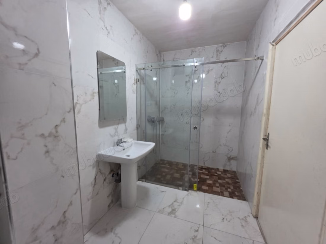 Spacious house on 3 levels, close to the sea