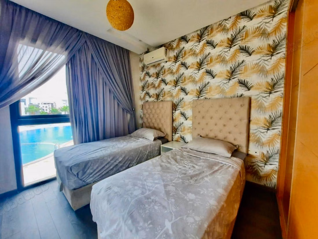 Zeer mooi luxe appartement te huur in Founti. Oppervlakte 120 m². Gemeubileerd