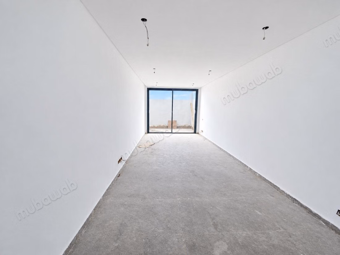 Beauséjour/Immeuble neuf 1100 m² proche CFC