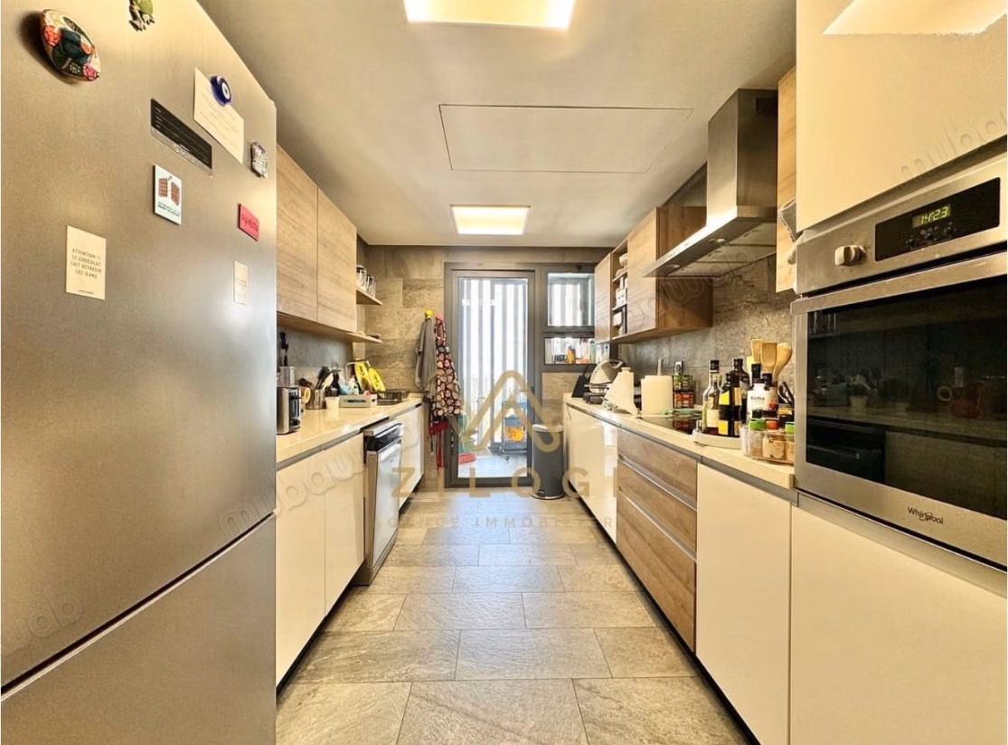 Apartment for rent in Casablanca Finance City. Area 160 m²