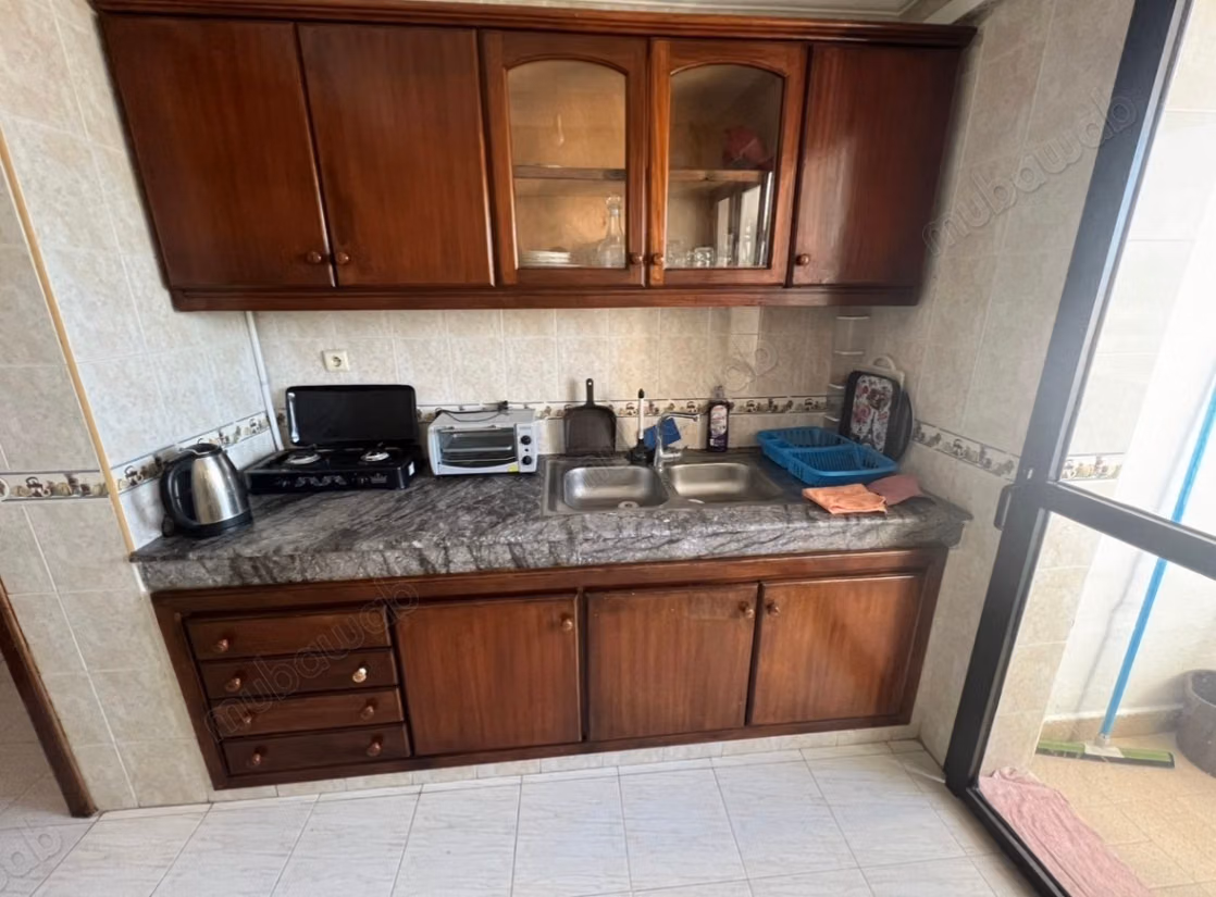 Appartement en location vacance 3 pièce à corniche 
vue sur mer avec parking et wifi