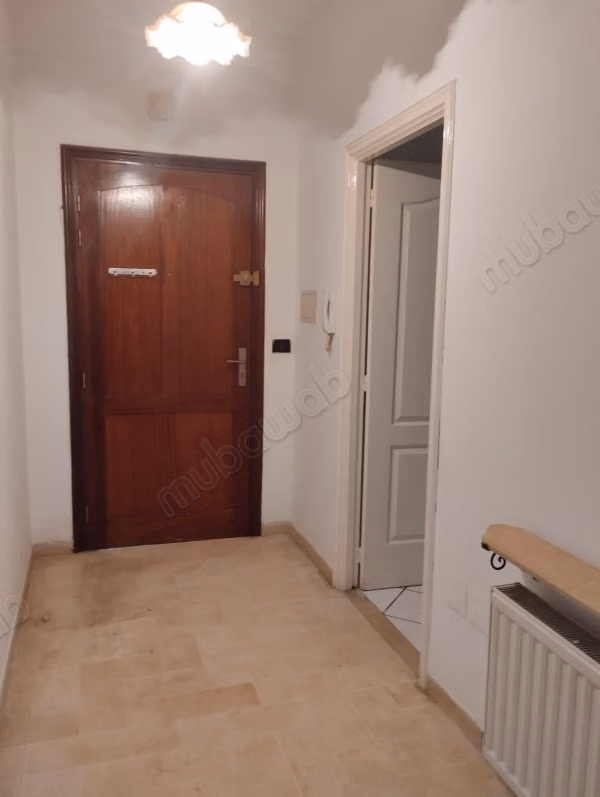 Beautiful apartment for rent in El Aouina. Area 90 m². Terrace and elevator