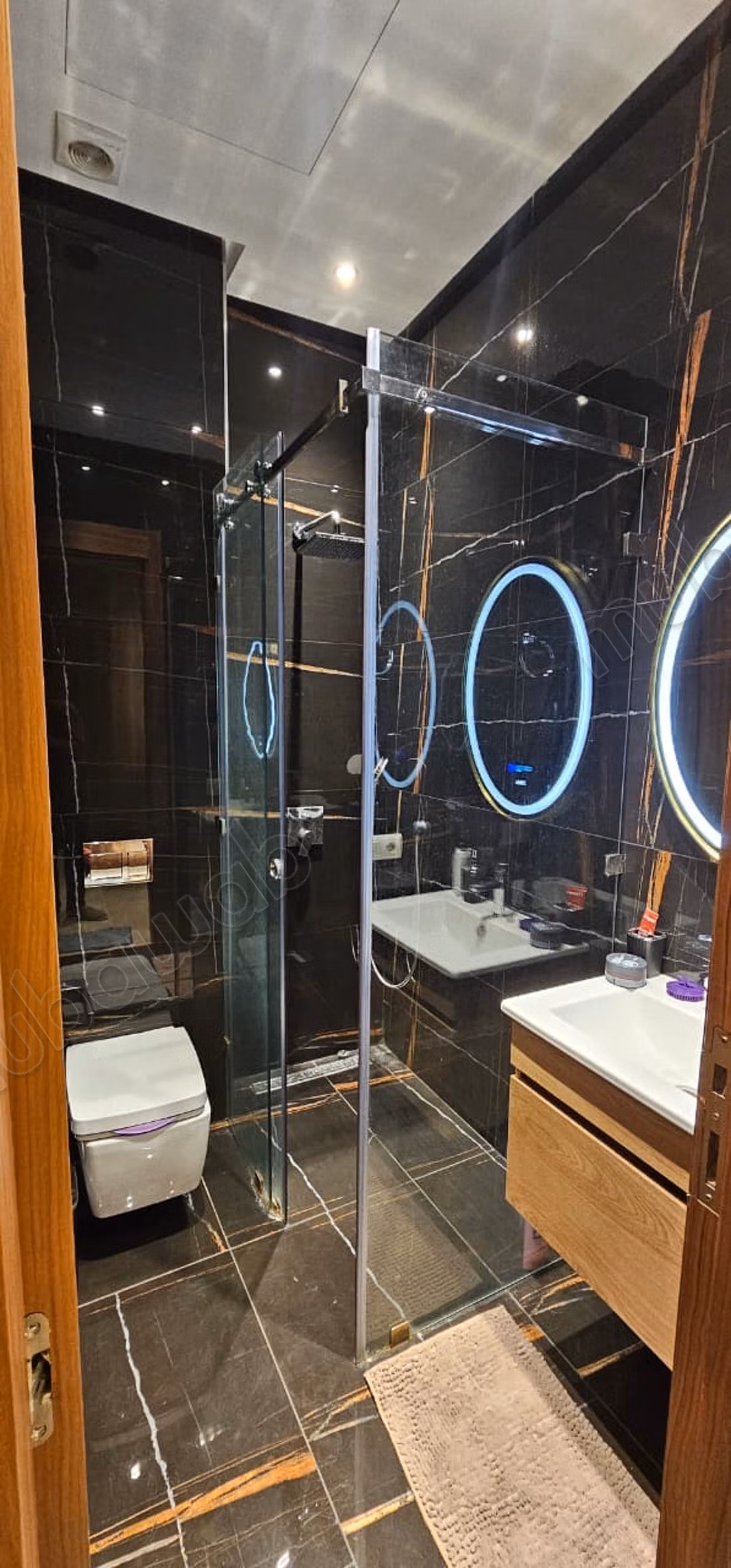 Grande villa avec piscine et hammam 
noria golf 
LLD vide