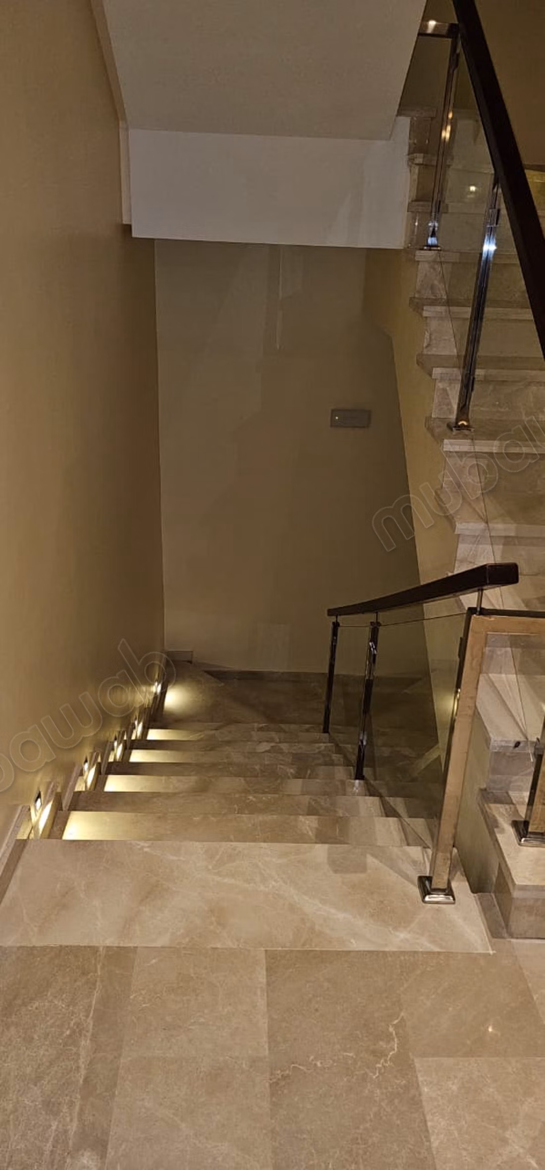 Grande villa avec piscine et hammam 
noria golf 
LLD vide