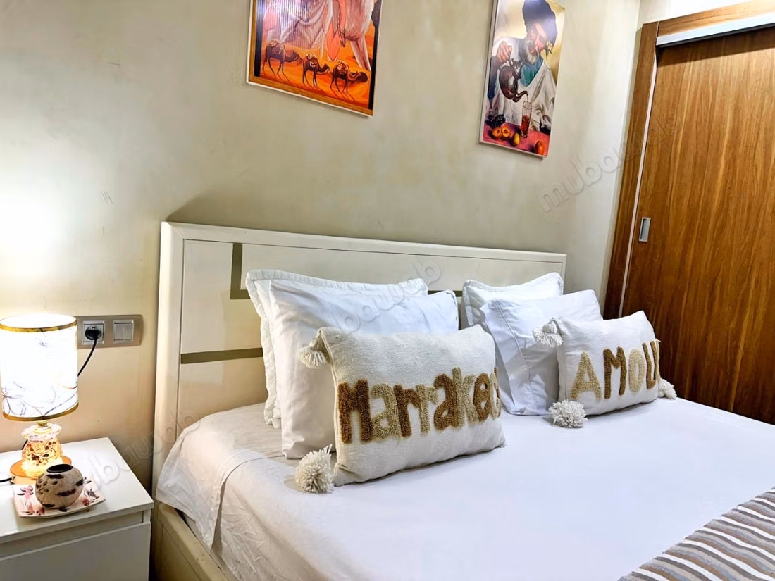 Appartement à vendre à côté de amoud route casa.
Surface de 55 m².
Bien meublé